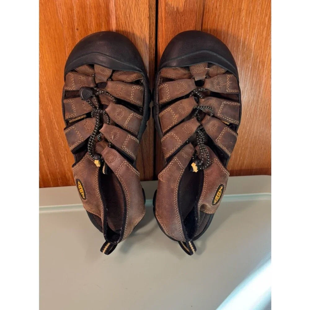 Keen Newport Fisherman outdoor nubuck brown leather washable sandal mens sz